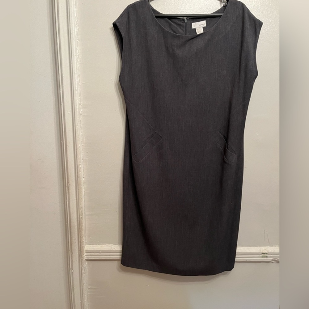 Grey boxy dress with pockets